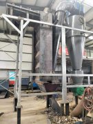 將輕物料從較重物料中分離出來一種方法